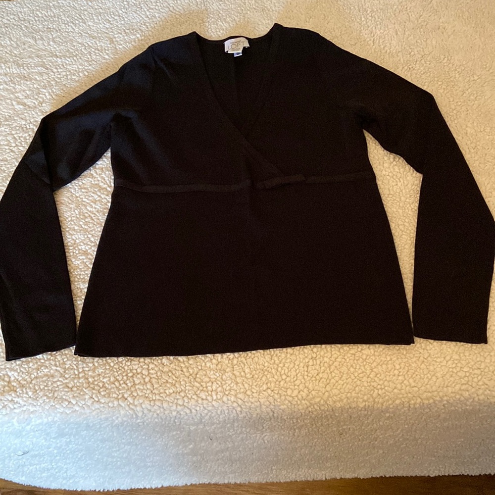 Black Loft rayon top with bow detail